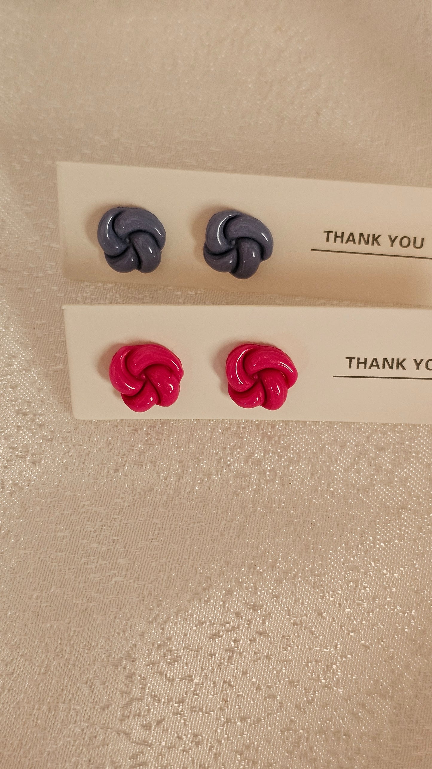 Knotty studs