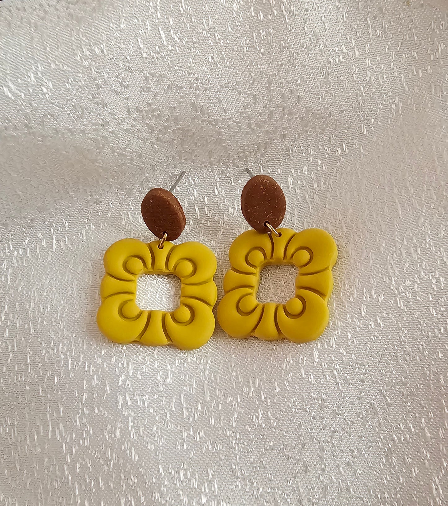 Square dangle earrings