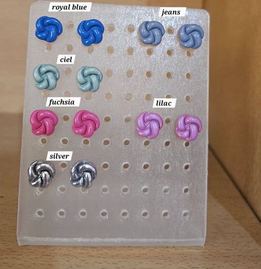 Knotty studs